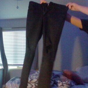 Black ripped skinny jeans